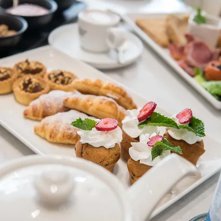 The Cumberland By Neu Collective Hotel