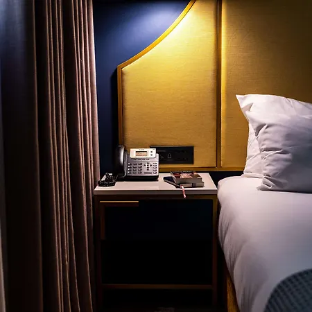 The Cumberland By Neu Collective Hotel 4*