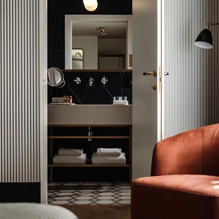 The Cumberland By Neu Collective Hotel 4*