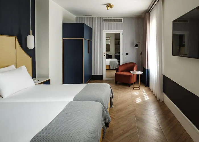 The Cumberland By Neu Collective Hotel 4*