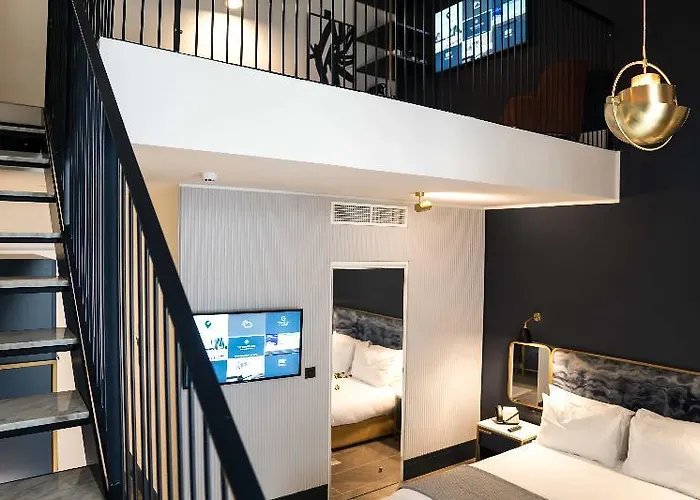 The Cumberland By Neu Collective Hotel 4*